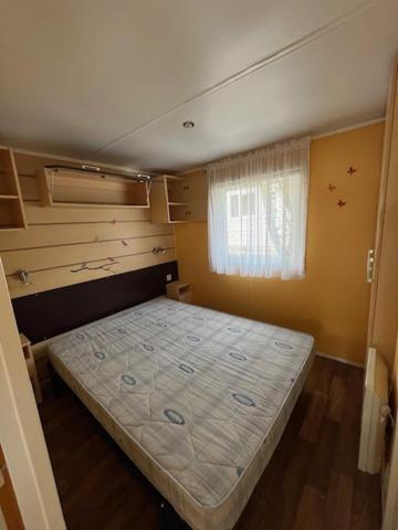 Camping De La Croix D'Arles Bourg  Экстерьер фото